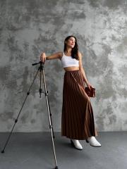 pliseli deri görünümlü uzun etek asm450 kahve